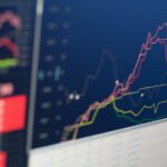 How to Read Cryptocurrency Price Charts Like a Pro